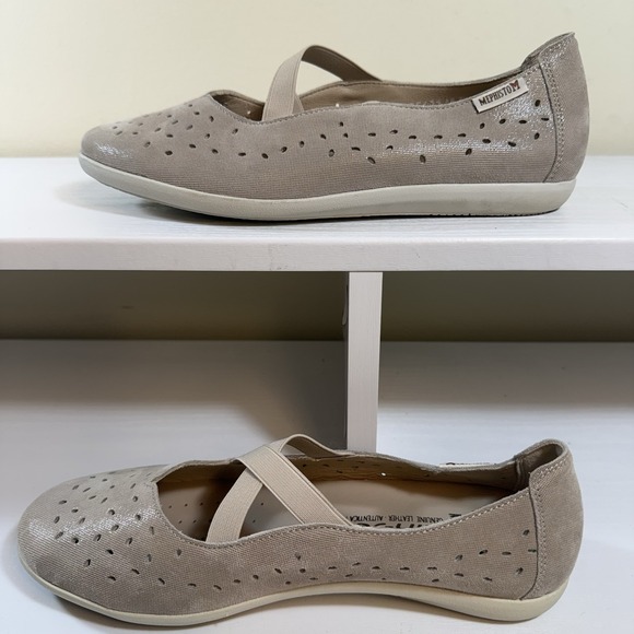 Mephisto Women's Size 7 Karla Perf Light Taupe Liam 818 Criss-Cross Ballet Flats - Picture 4 of 11